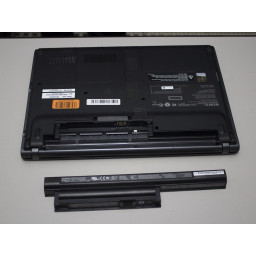 Sony VAIO SVE14AJ16L Замена аккумулятора